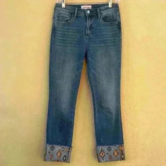 Driftwood “Colette” Straight Cropped Jeans With Embroidery On Cuffs Size 26 EUC! - Picture 1 of 8